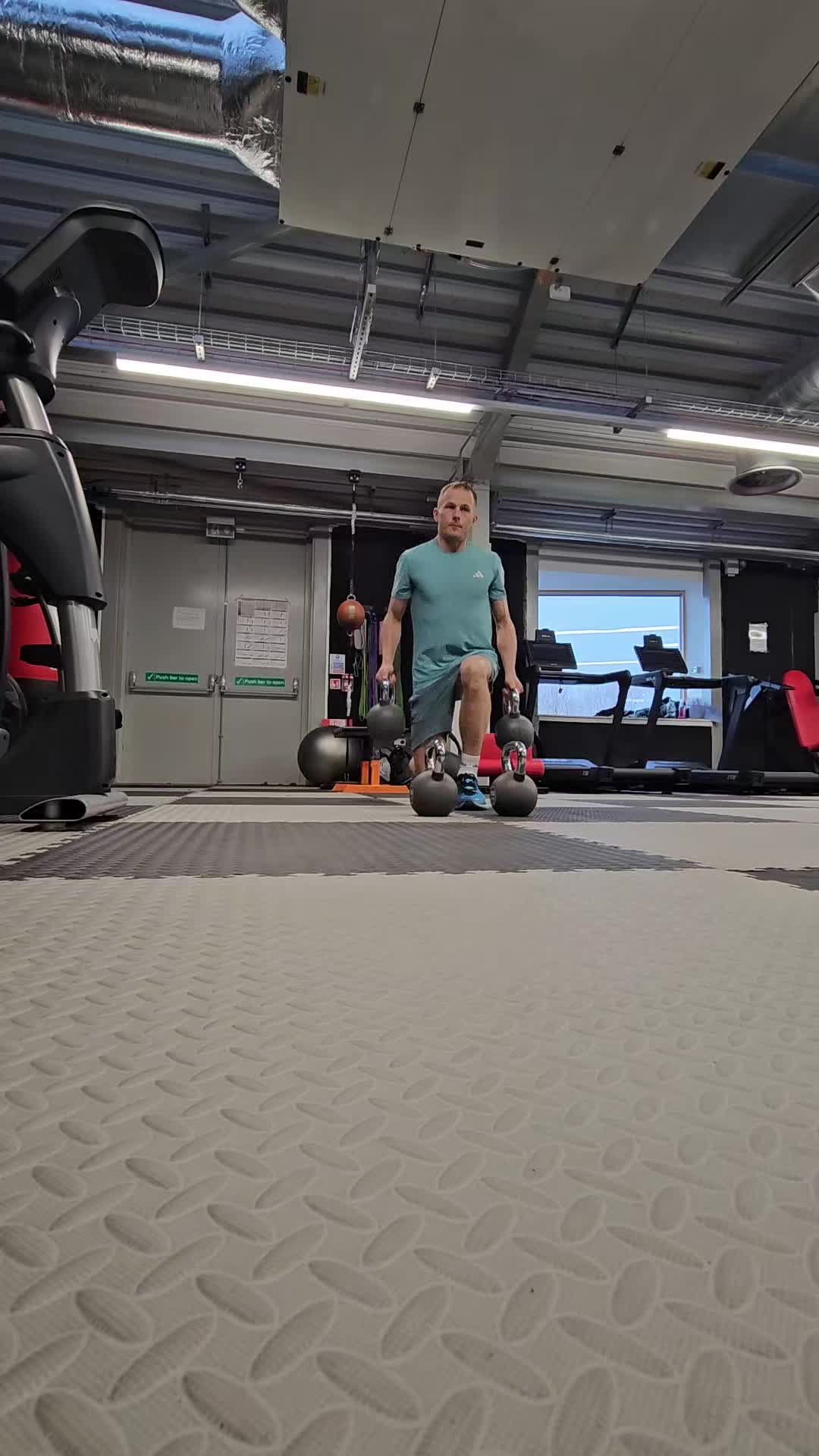 @robbietrainer