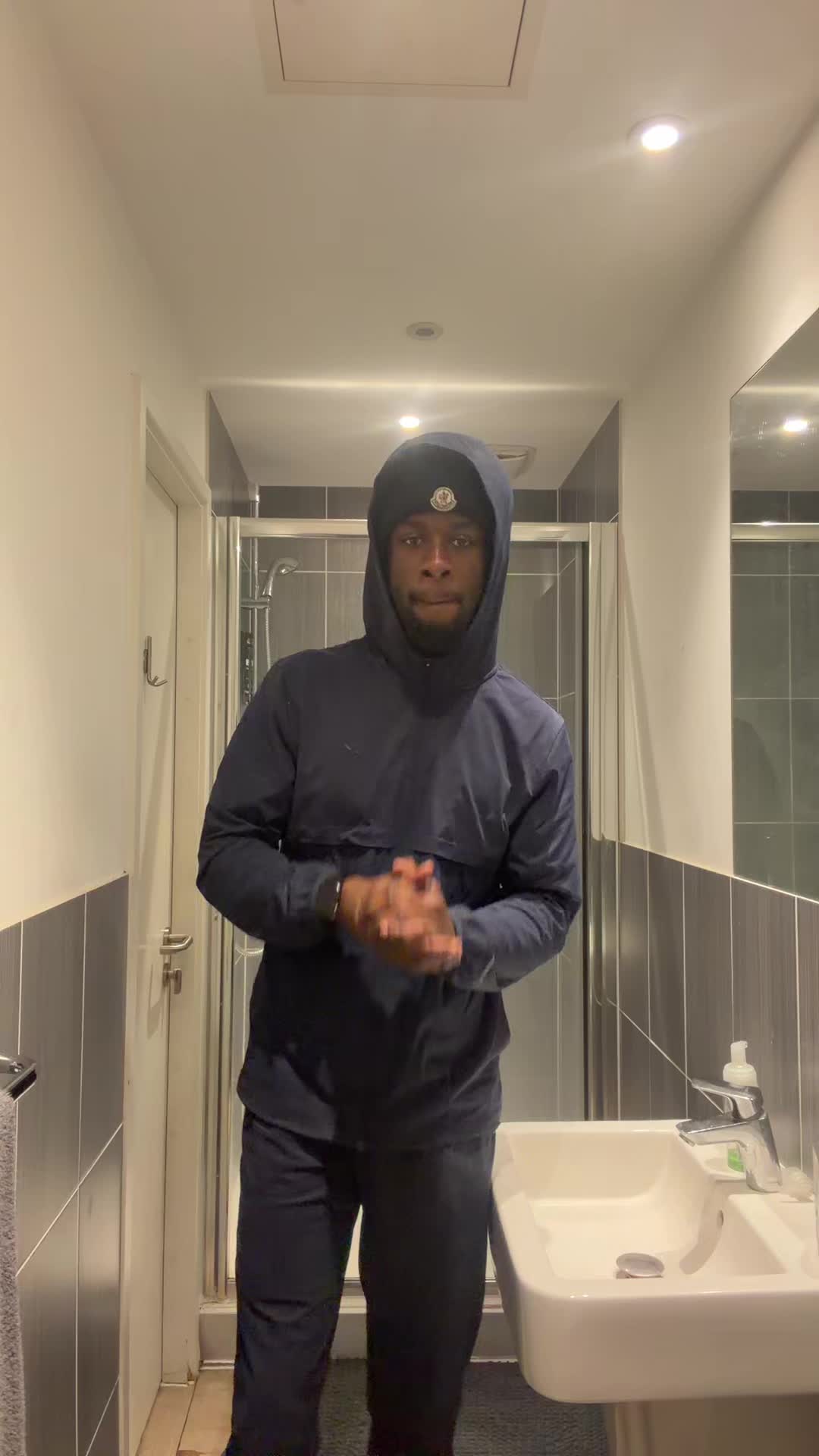 @manlikeap