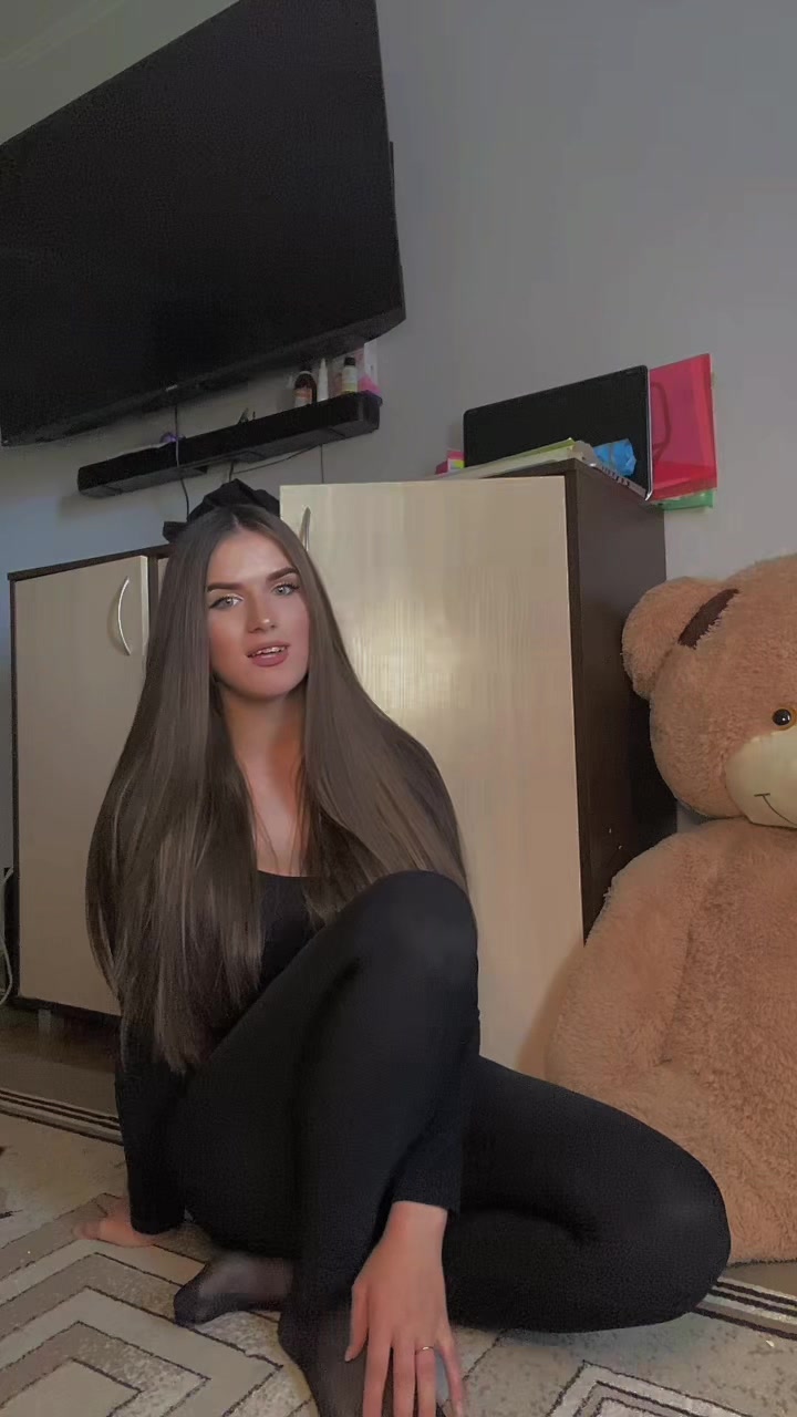 @𝒱𝐼𝒪𝐿𝐿𝐿𝒜