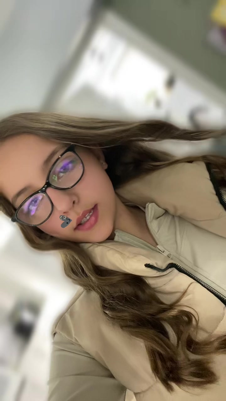 @Lexi.jonez.co.xo