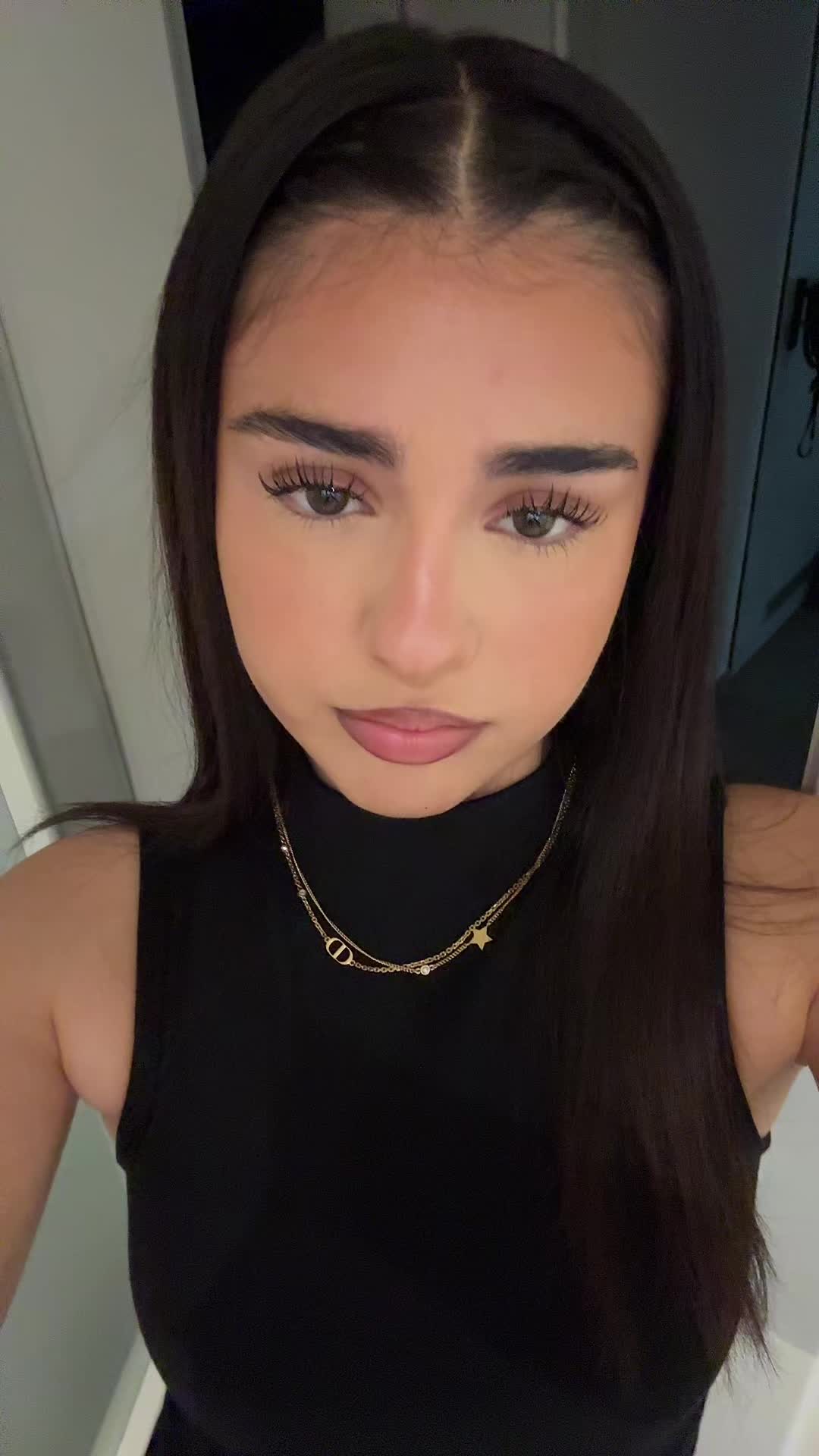 @selena.badann