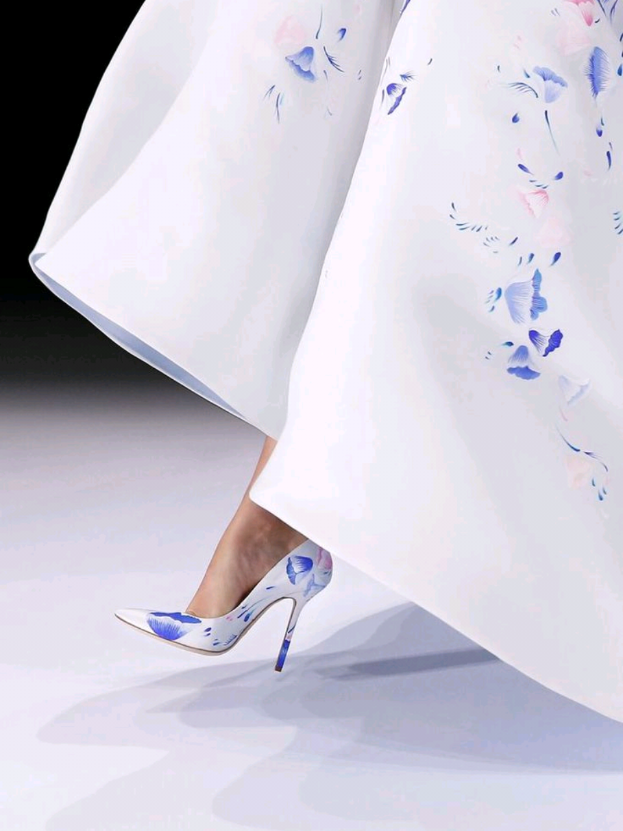 @Haute Scroll