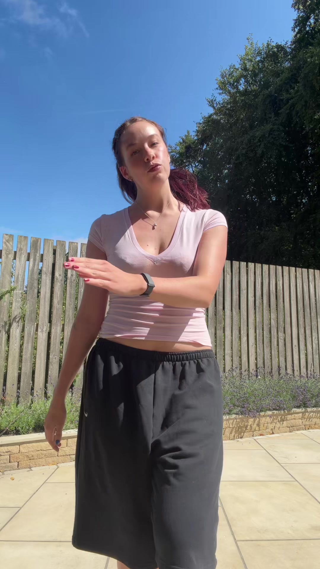 @HJ