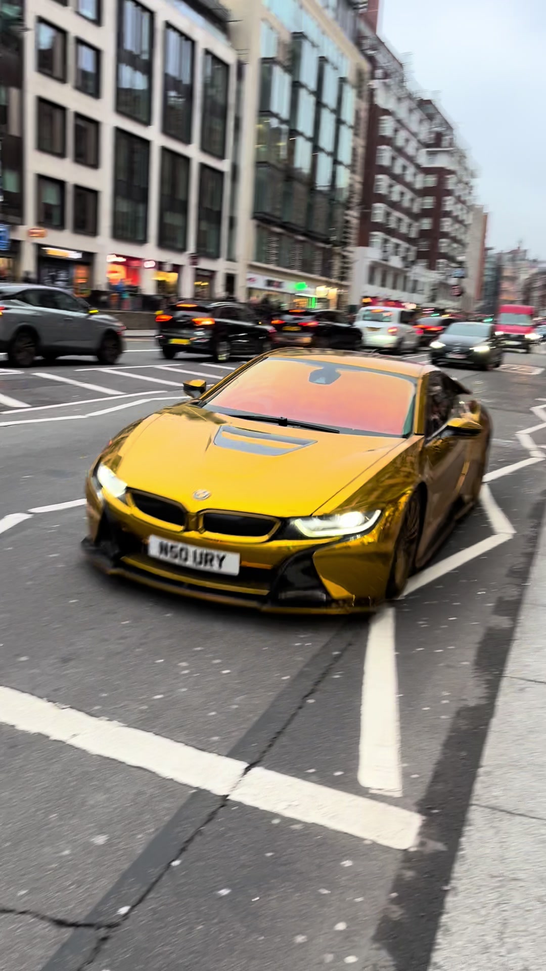 @Hypercars of London