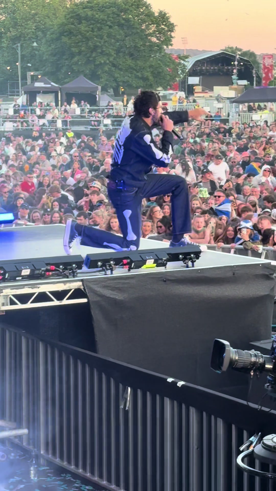 @Kasabian