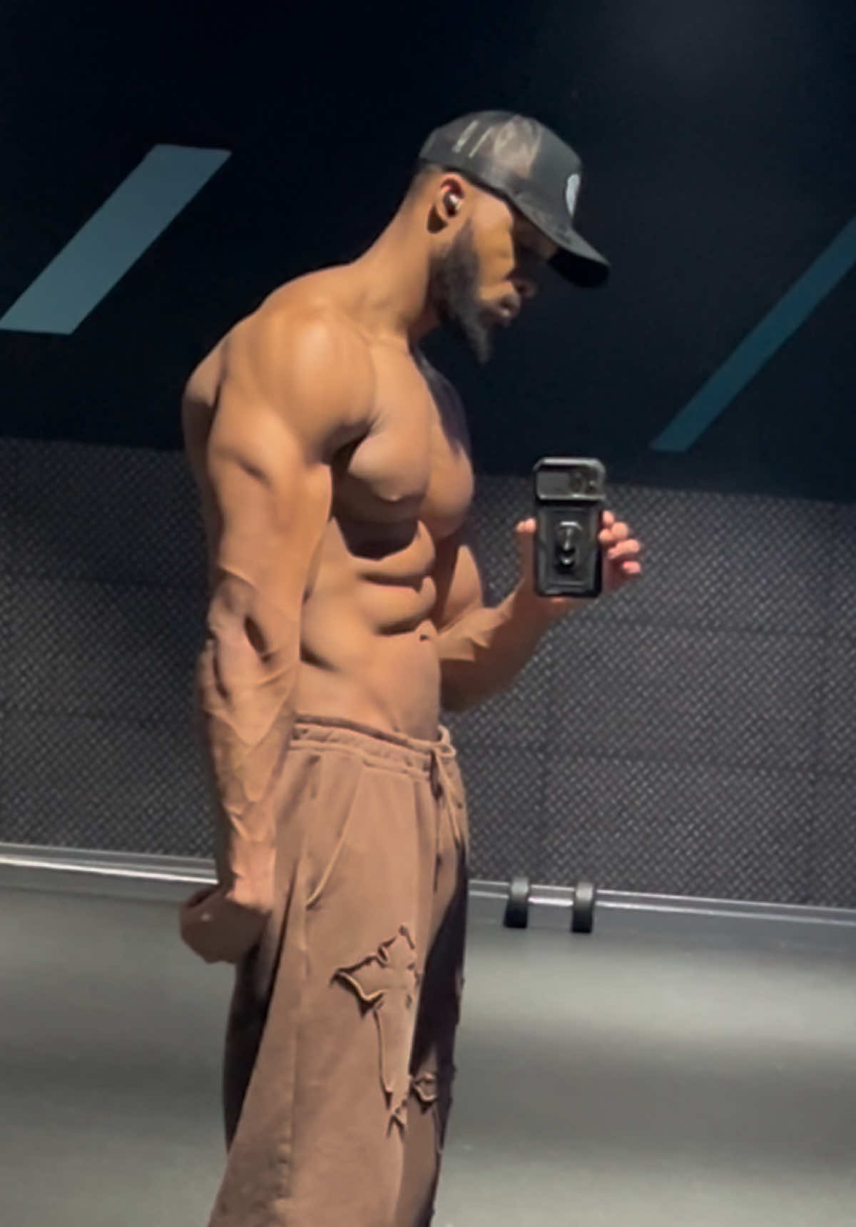 @HWRFITNESS