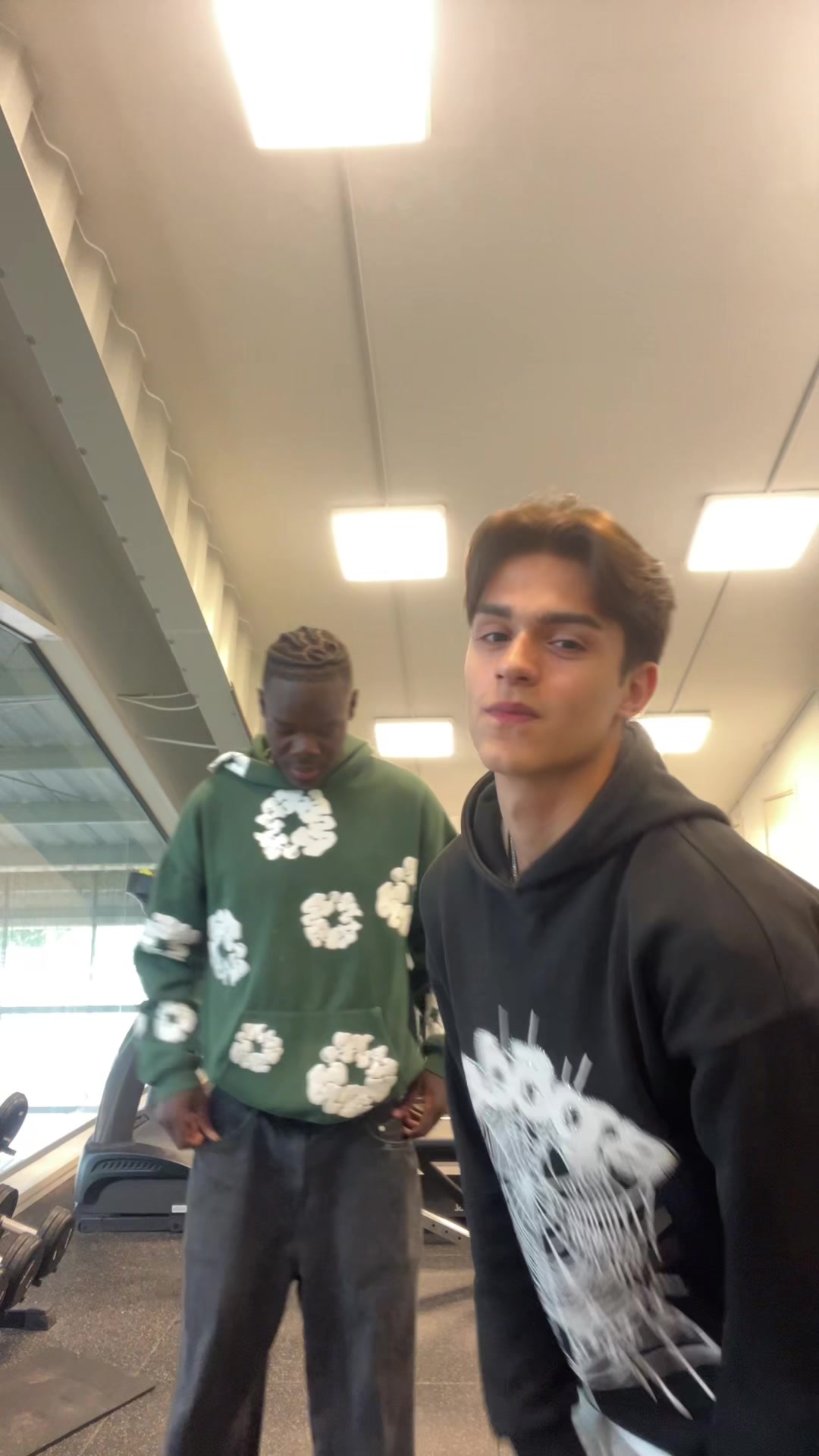 @H4J3M🧬