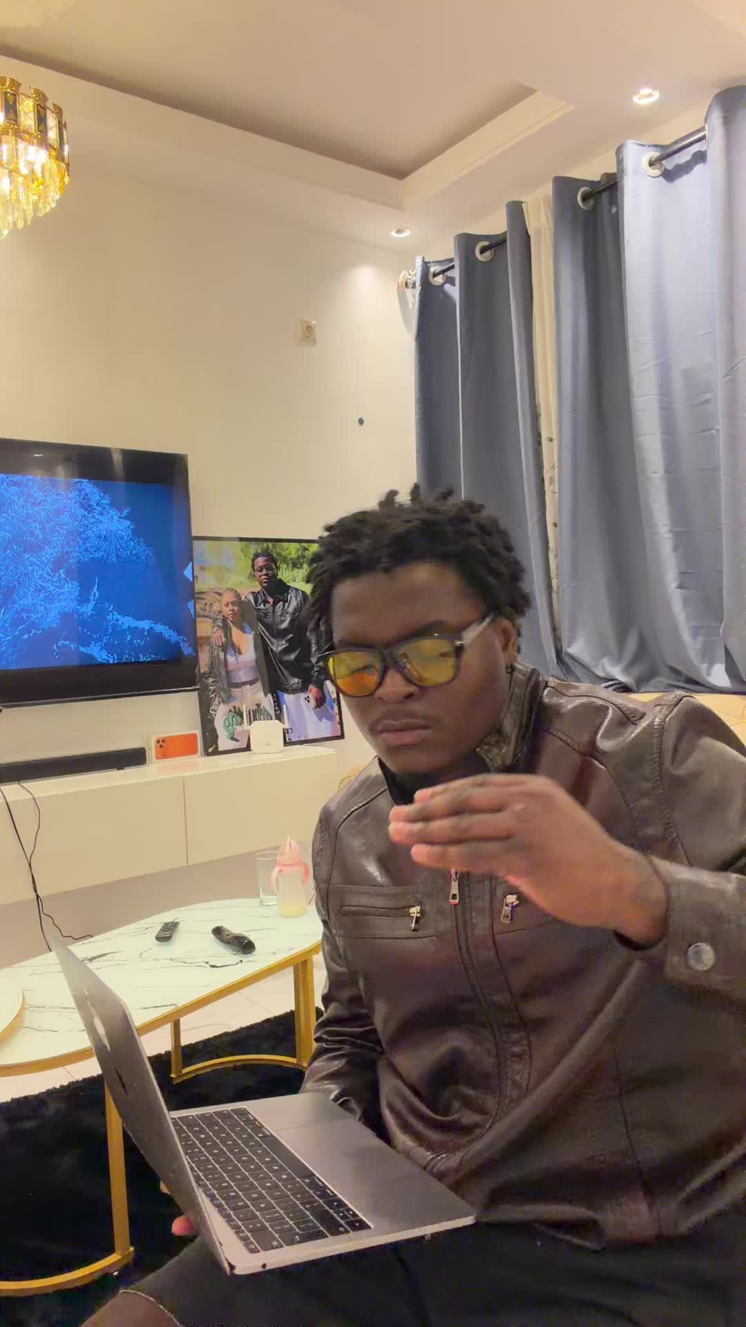 @𝐉𝐁_𝟏𝐱 🪼