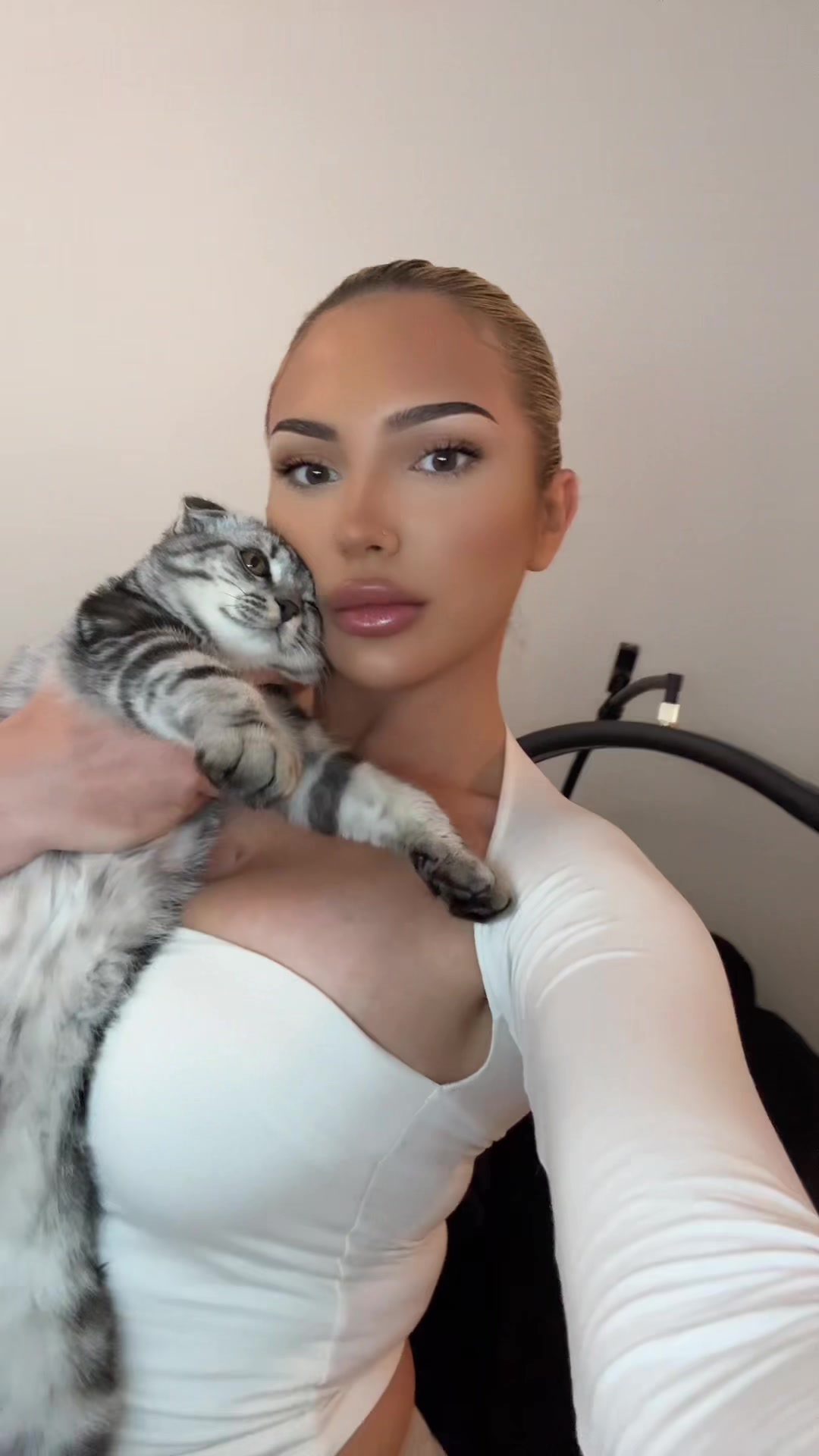 @b💕