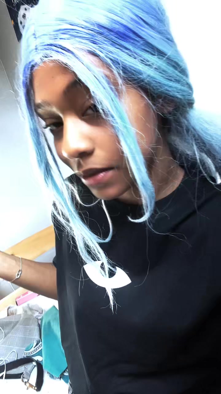 @Lovaaaa