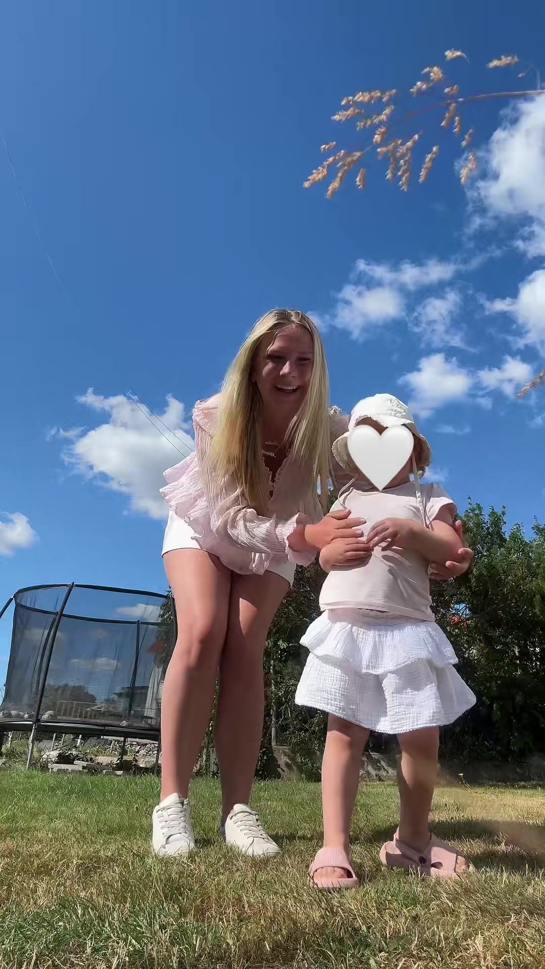 @juliaiisabella