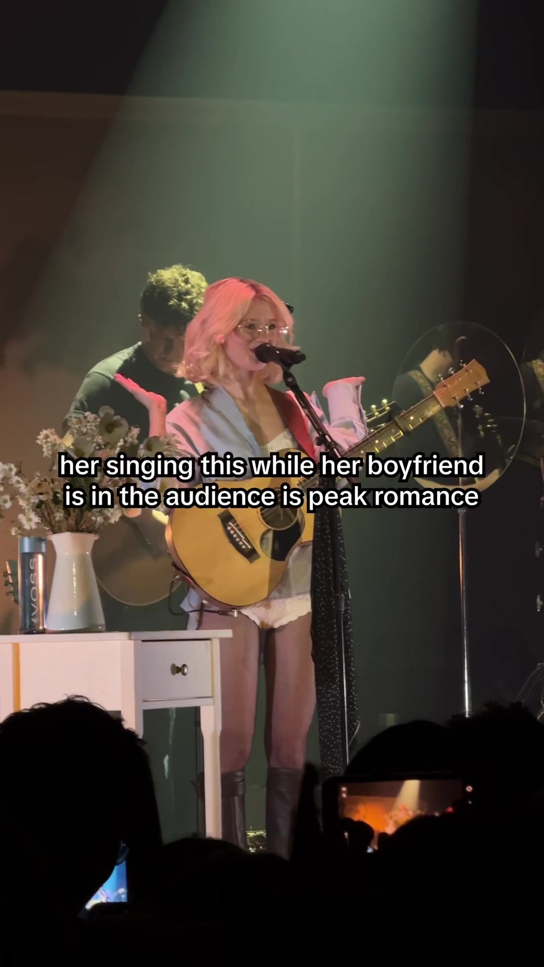@Maisie Peters on stage