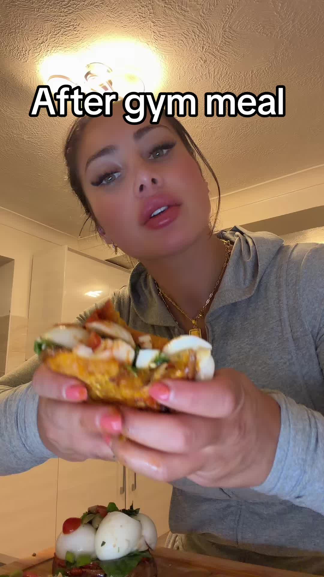@SARALIVESS ⚡️