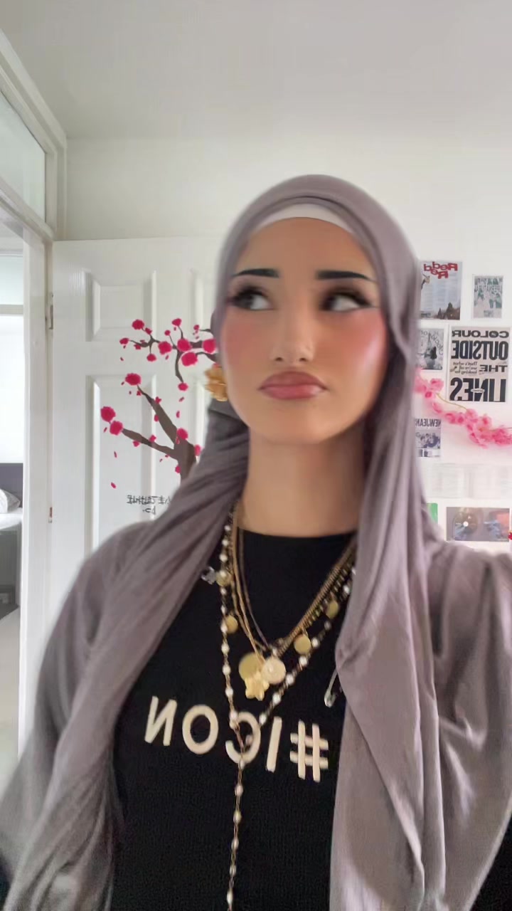 @hijabified_anna
