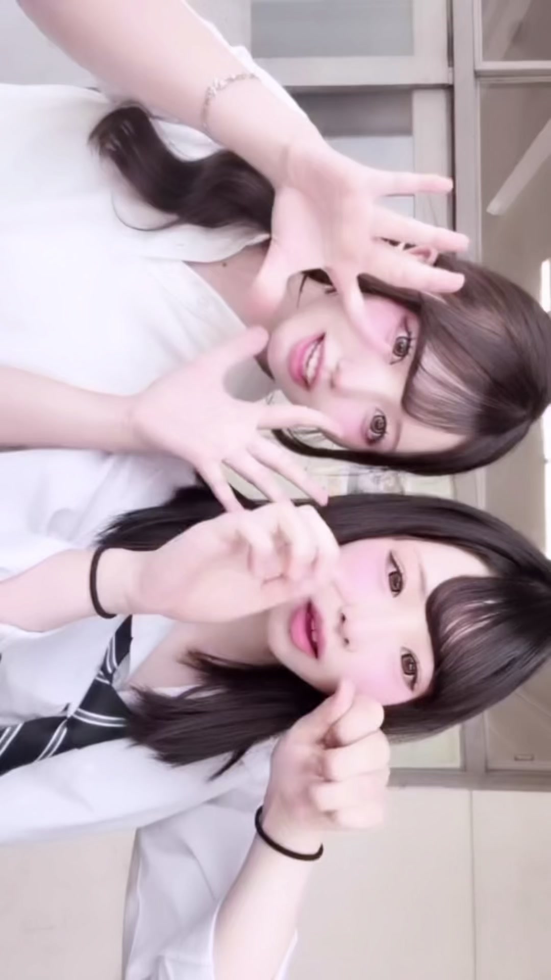 @りな
