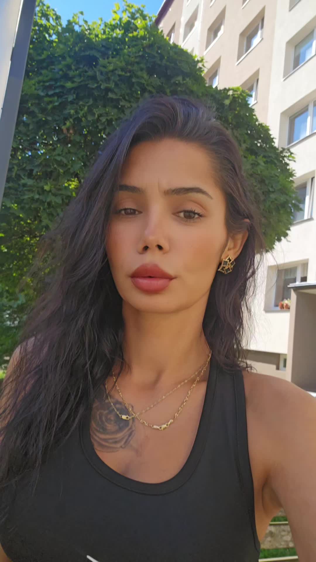 @nikoleta