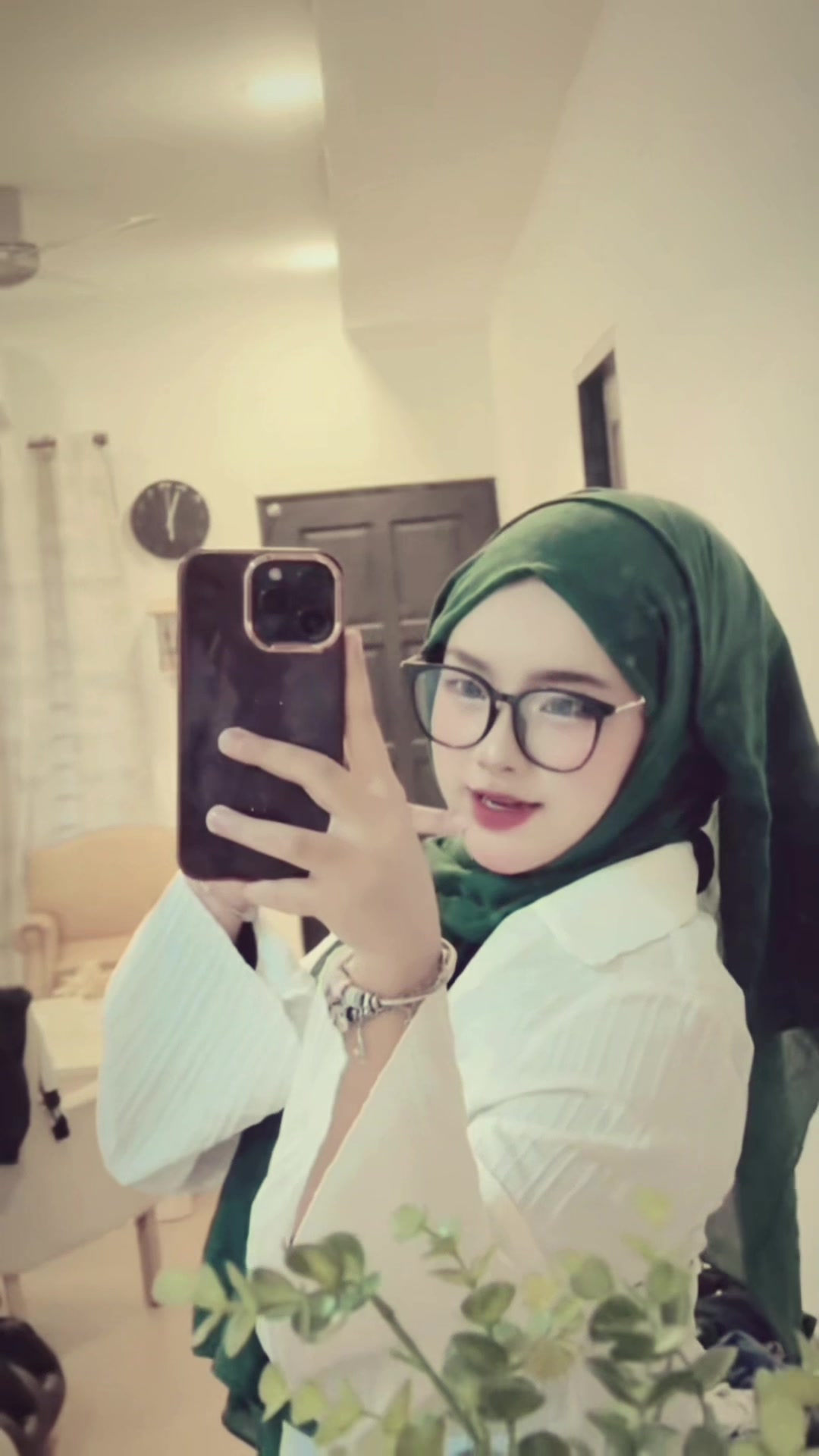 @v4nillaxlatt3_77🇵🇸