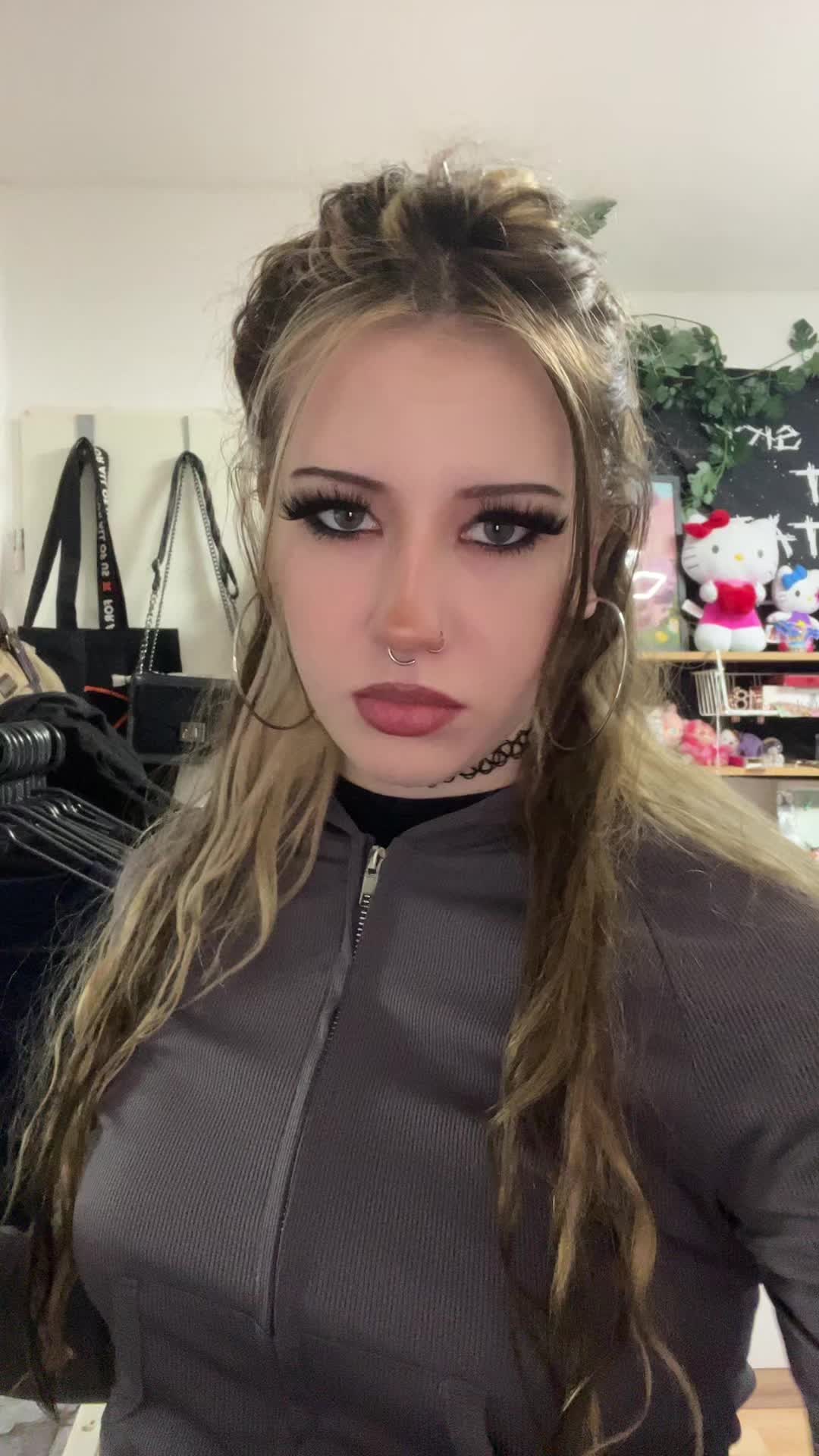 @🕷️katja &dagger;