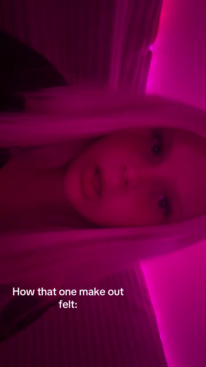 @☂️ulia