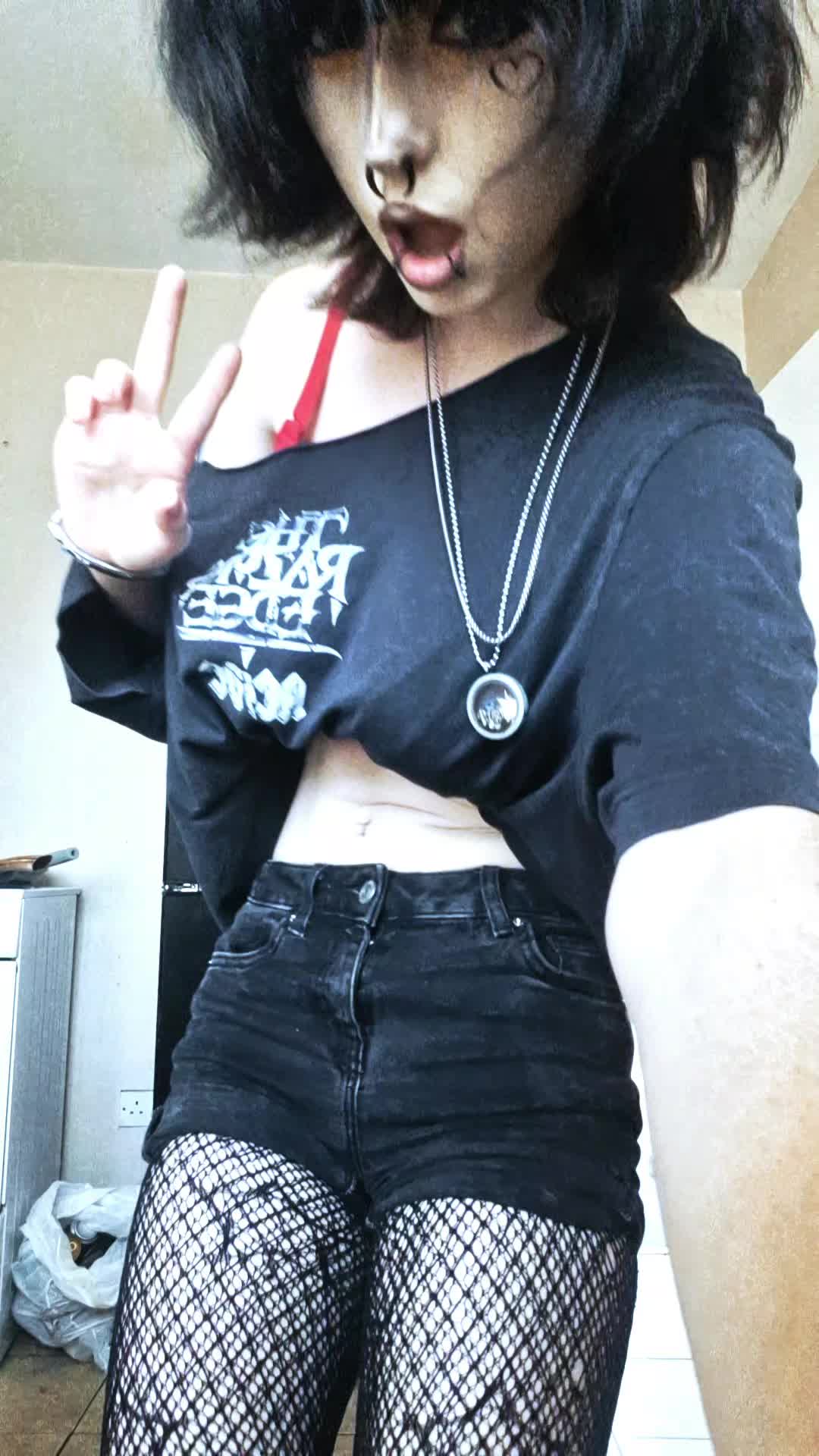 @Nevaeh..🥀