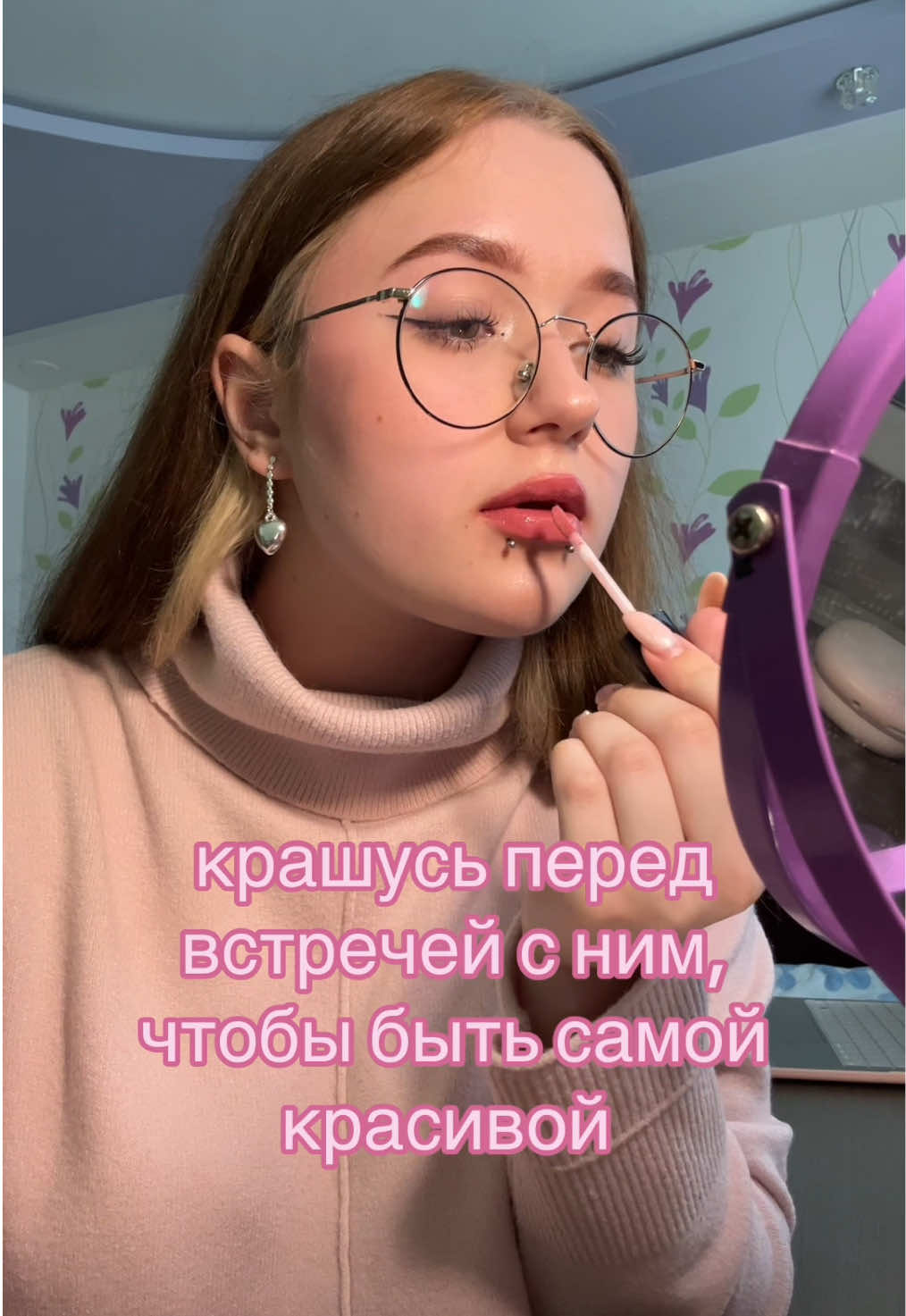 @safrora_