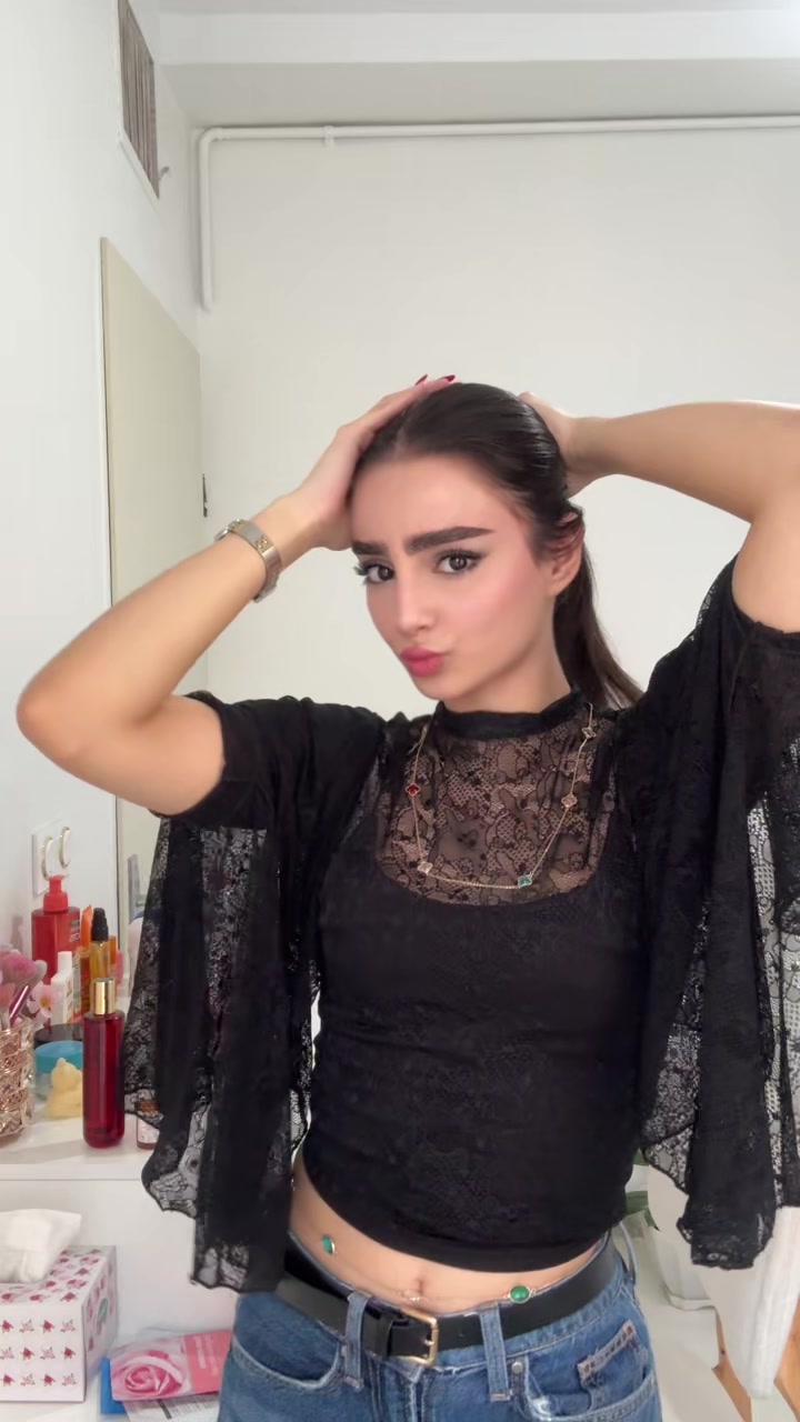 @melikakhakbazz