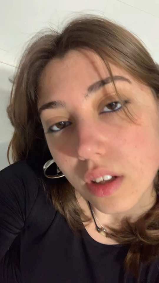 @Que_va