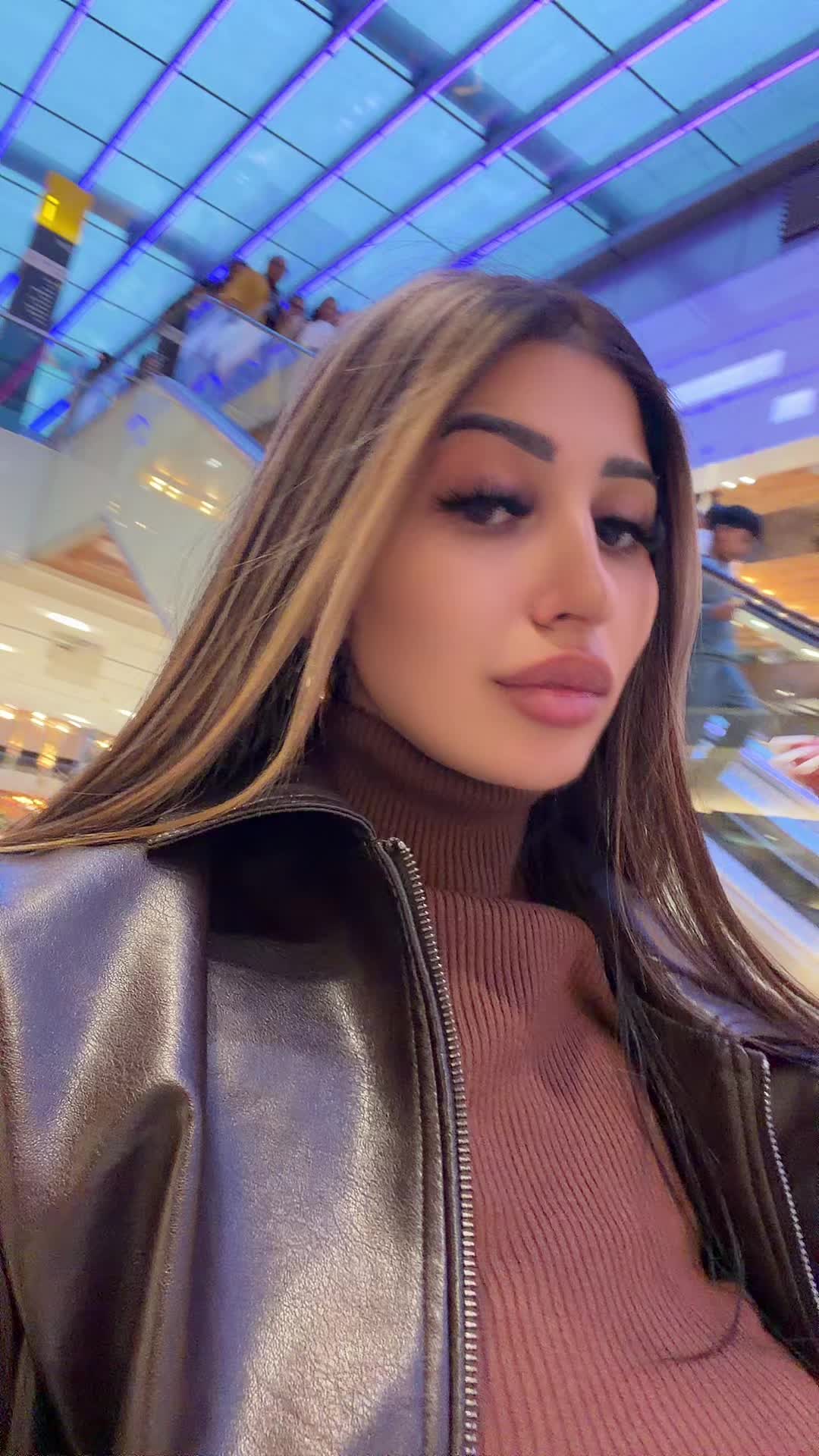 @𝓕𝓵𝓸𝓻𝓲'𝓼