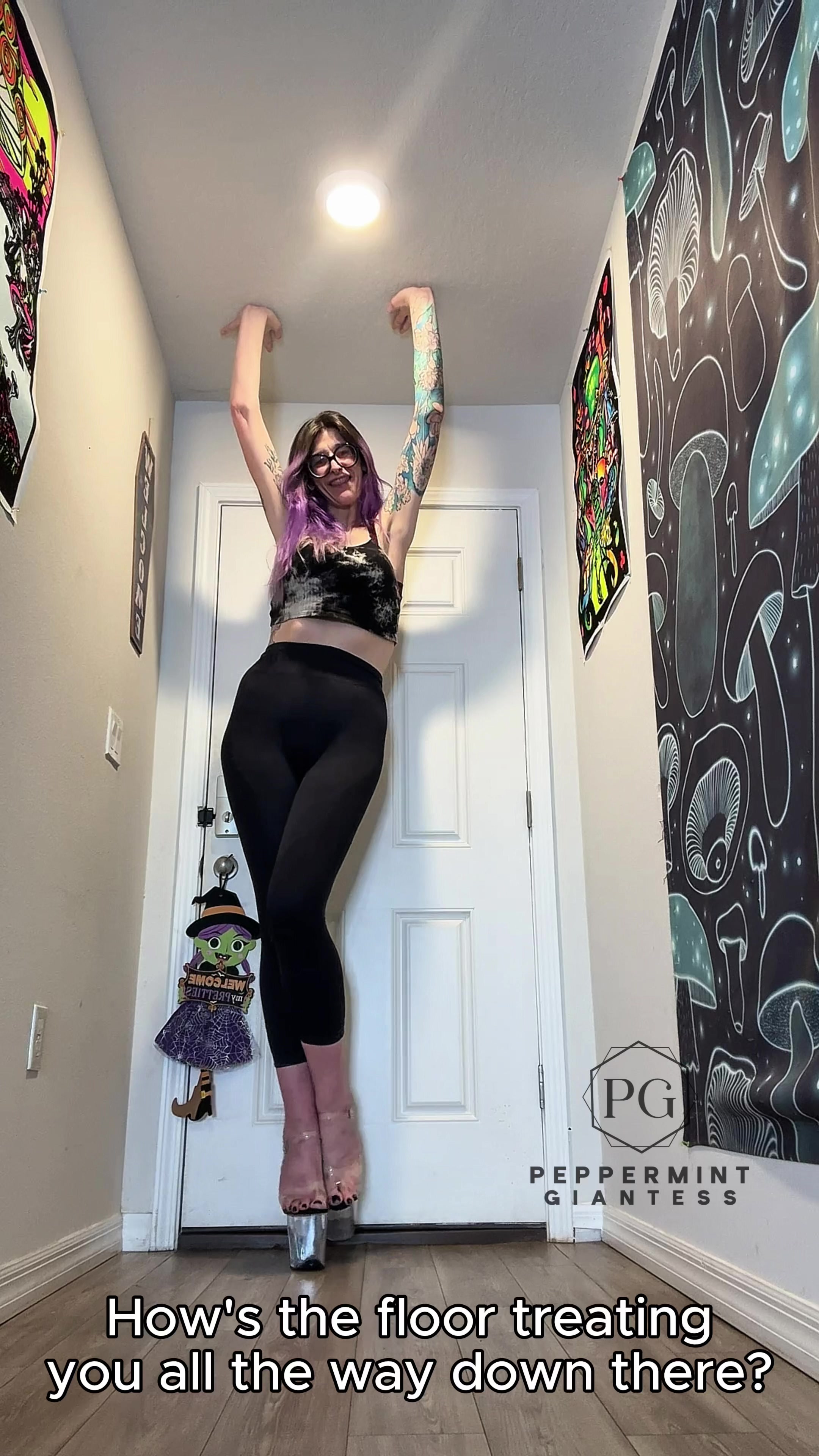 @6’7 Peppermint Giantess