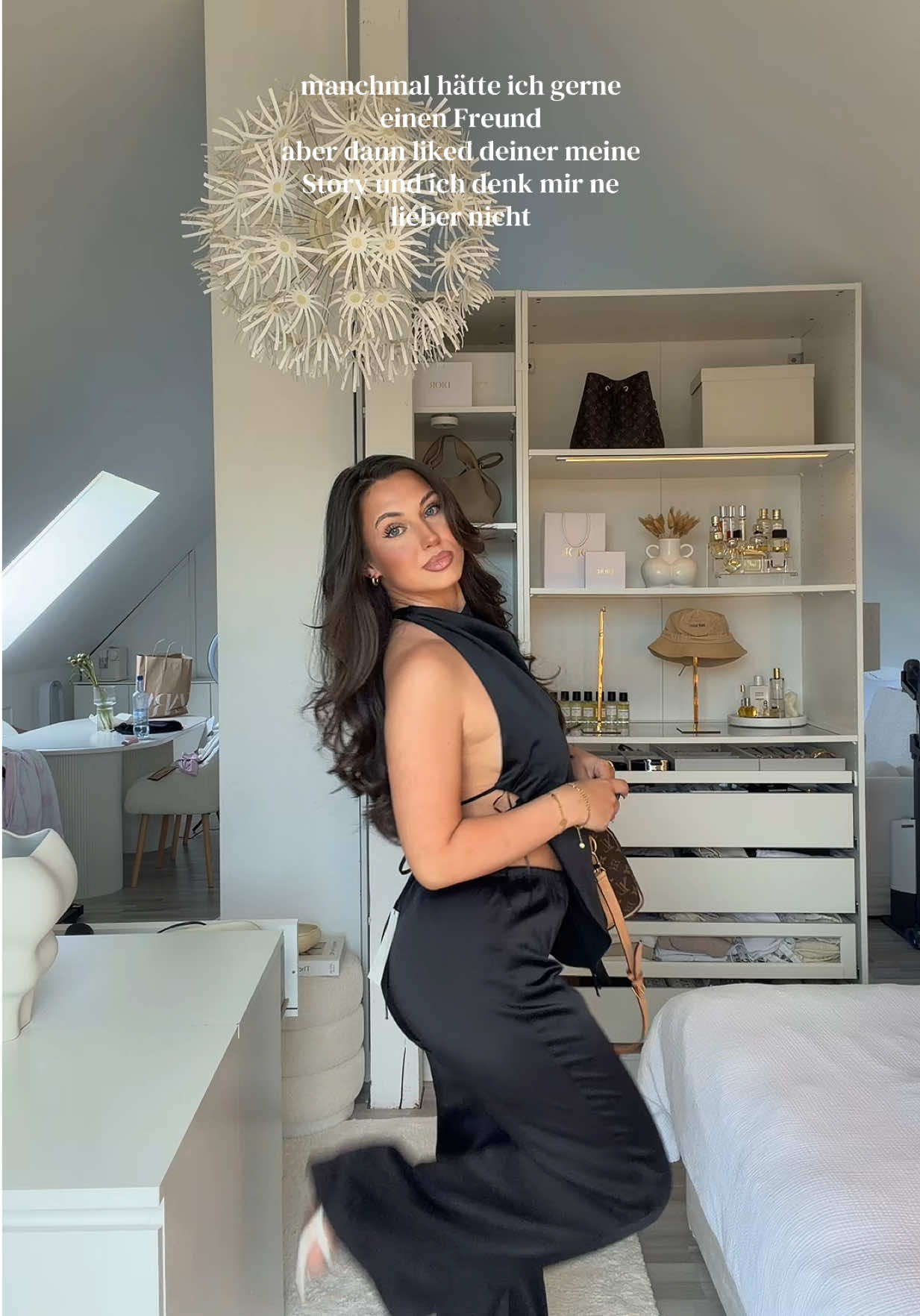 @leaisi