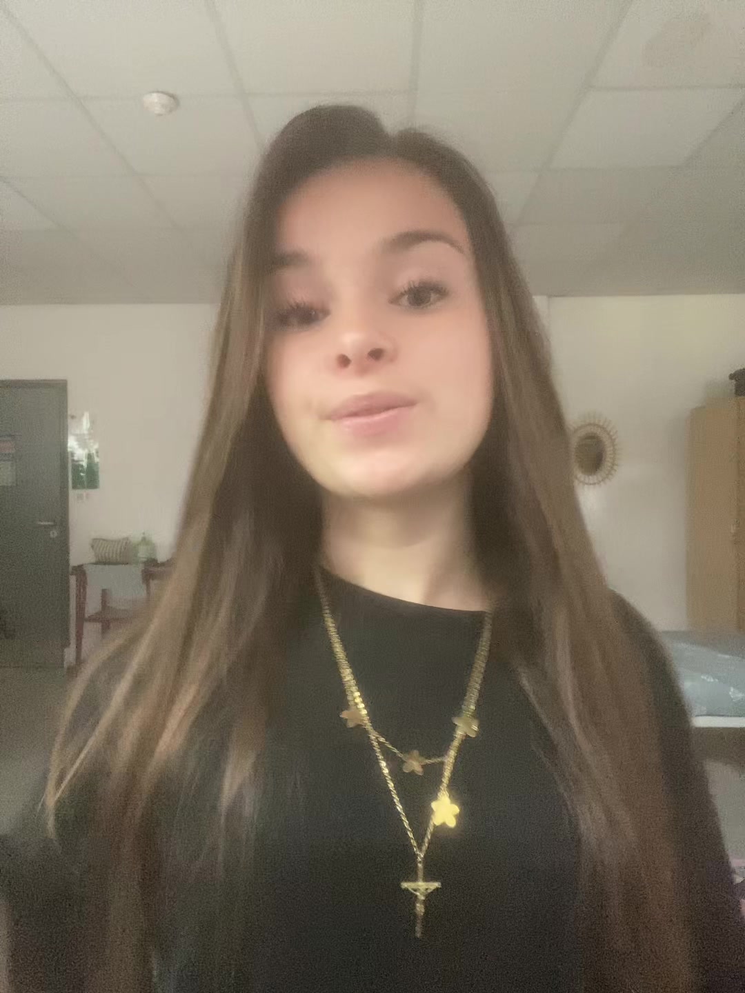 @𝓒𝓸𝓵𝔂𝓷𝓮 &dagger;