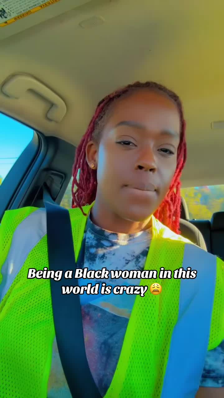 @deedivinegoddess