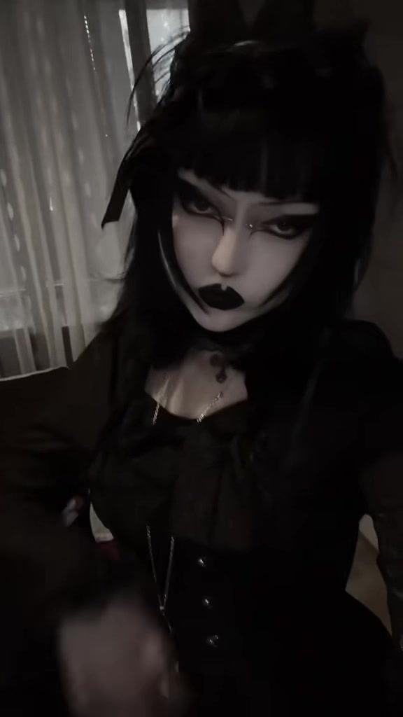 @⦻🦇KYO🕷️⦻