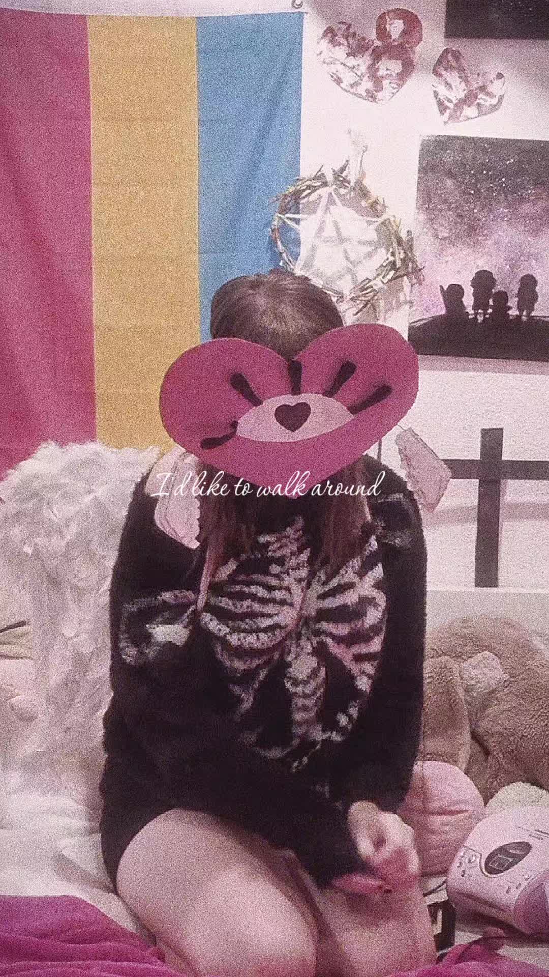 @weirdjoy