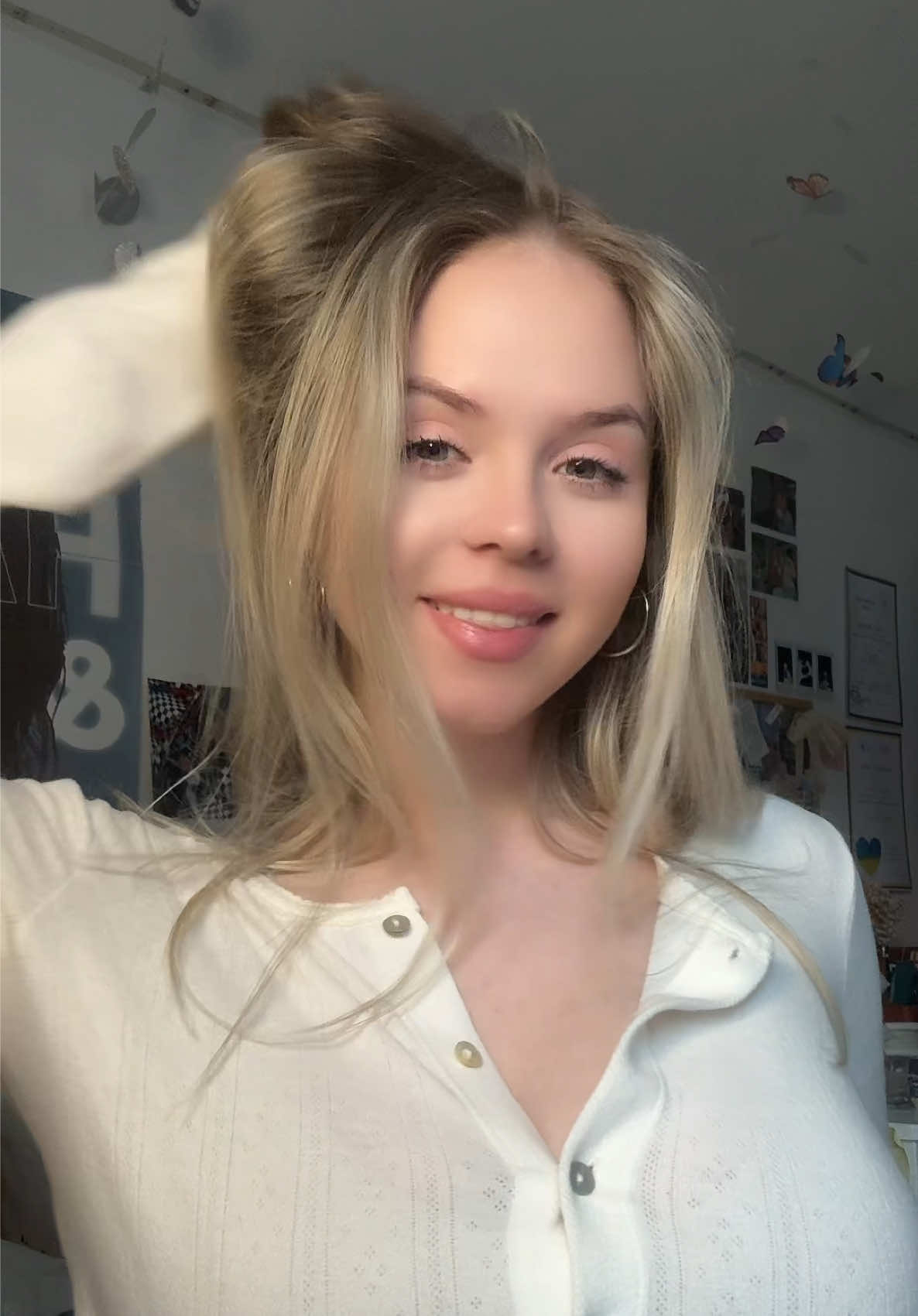 @poli.