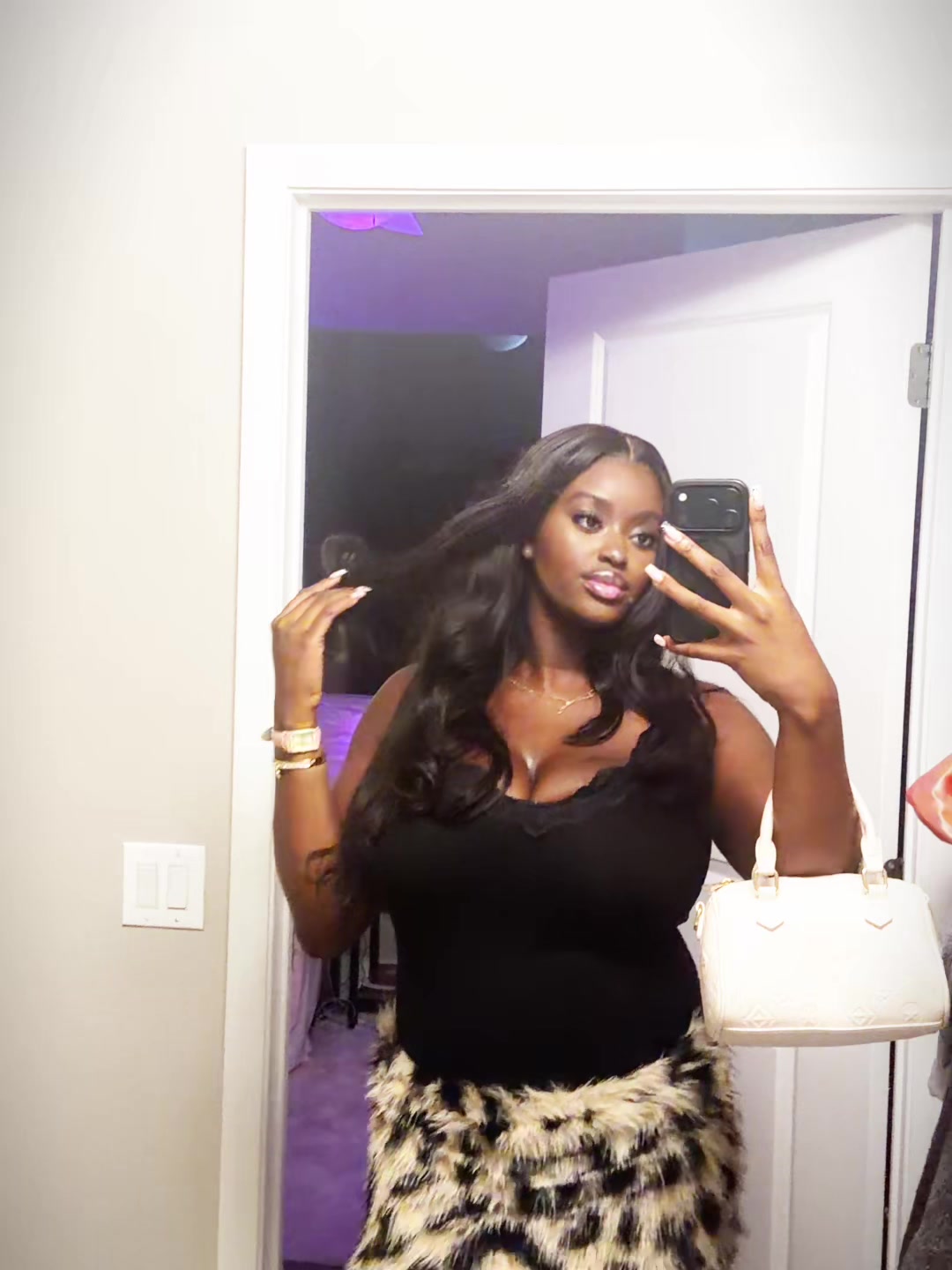 @darkskinhottie