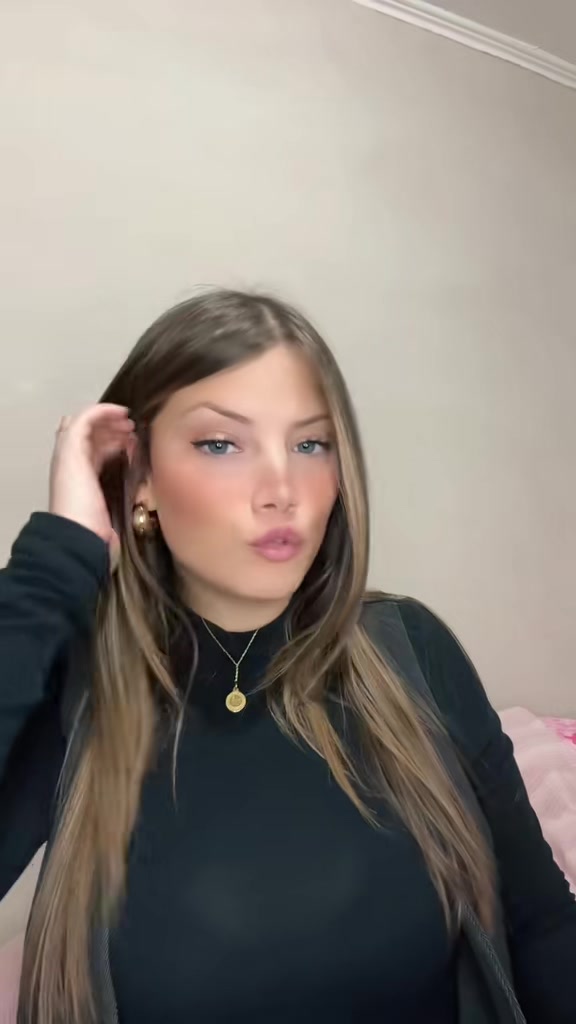 @𝑳𝒖𝒄𝒊𝒂 𝑰𝒏𝒇𝒂𝒏𝒕𝒆 🌞