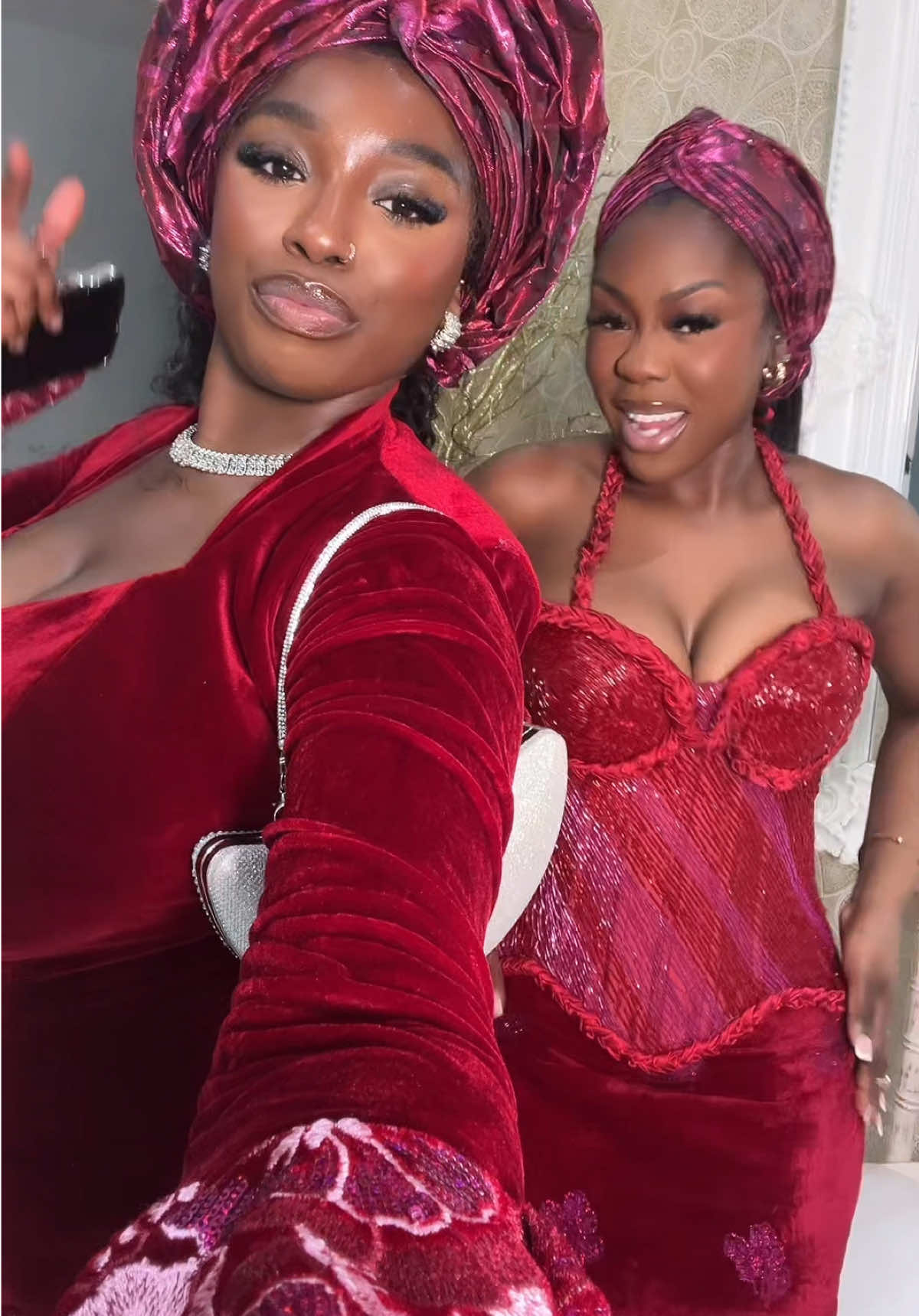 @Moyin