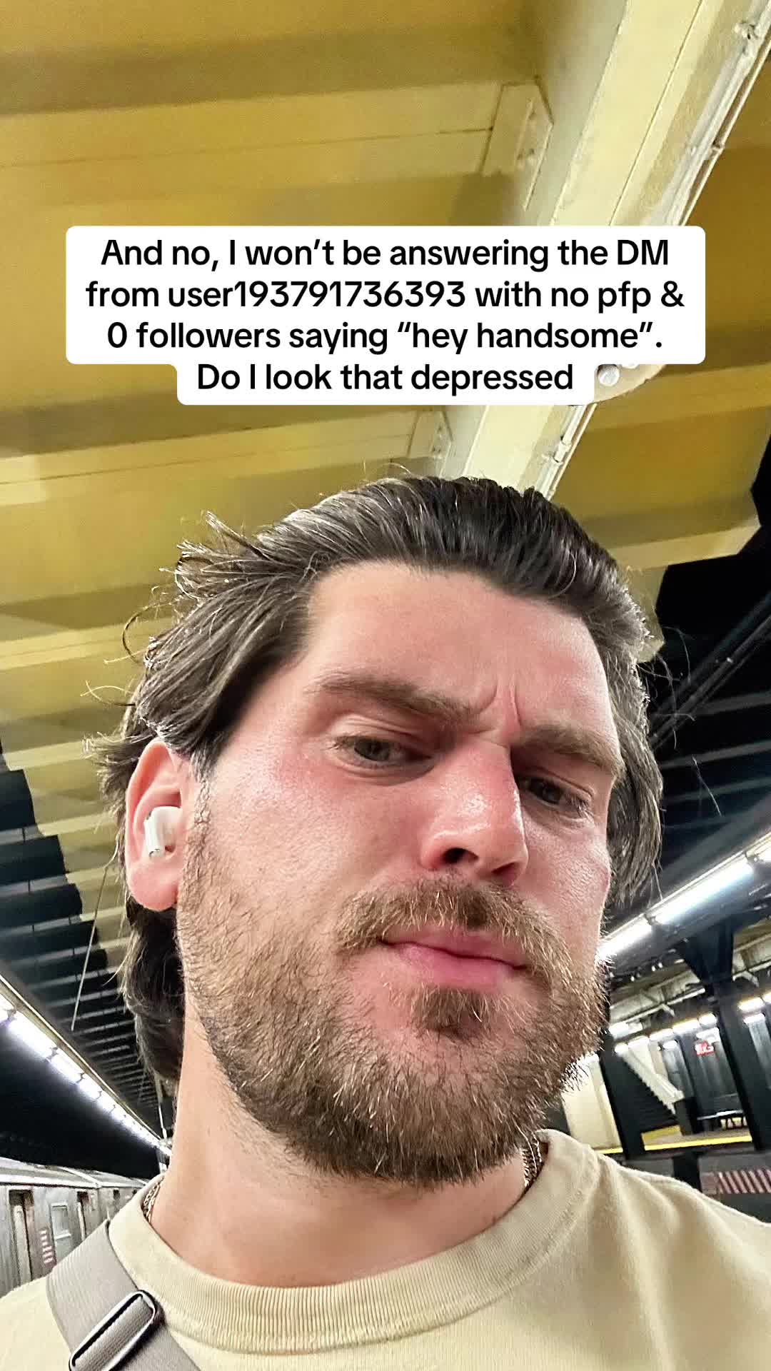 @toniloolie