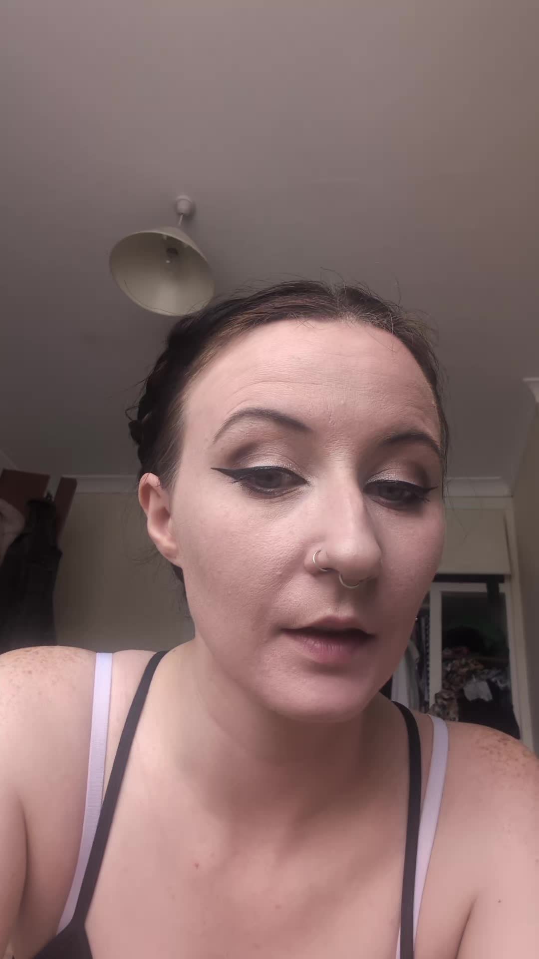 @lizziebeawhoever