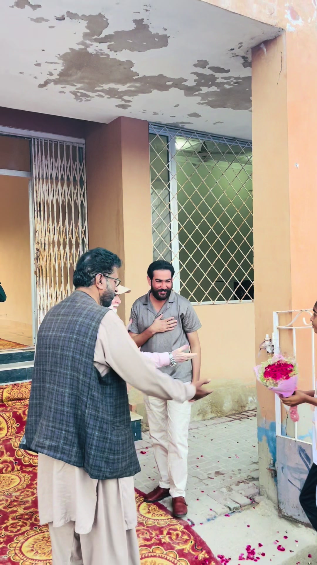 @Shah Mardan Mari