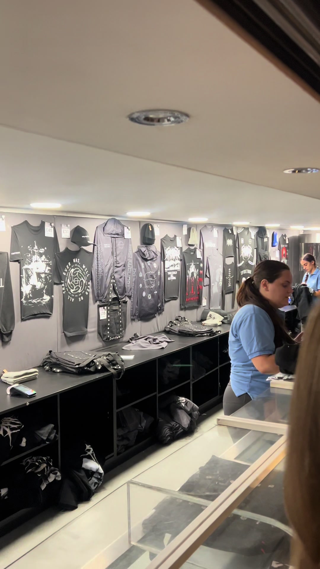 @Merch Run