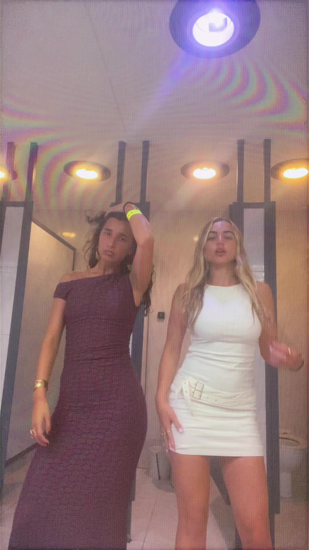 @Esti