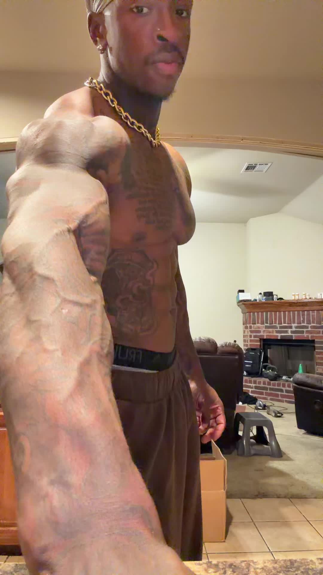 @Ju