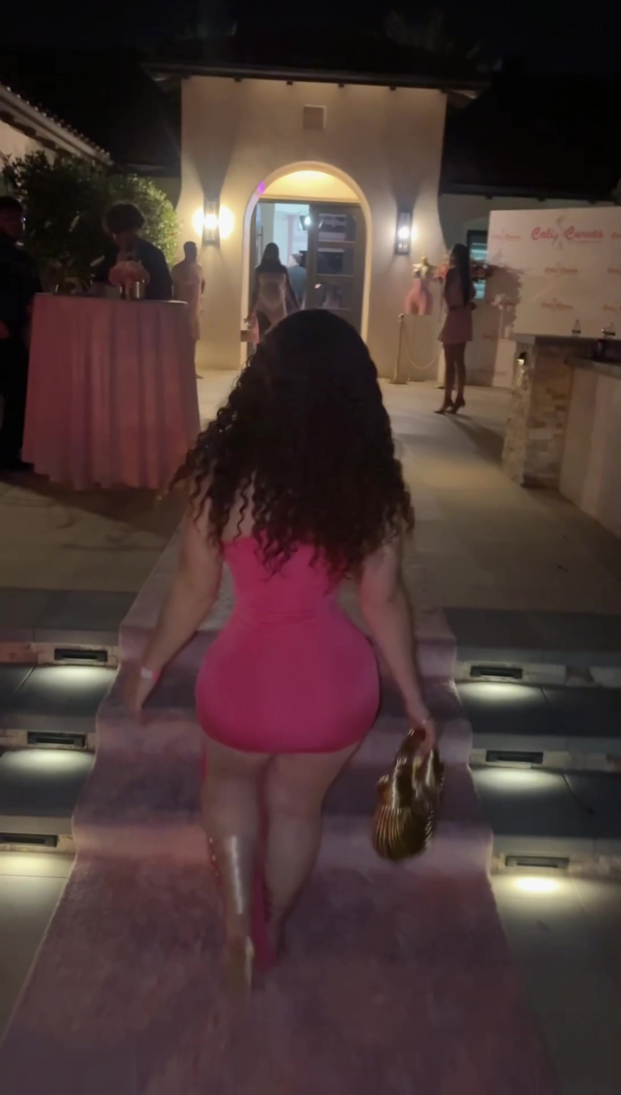 @Fryda Rios