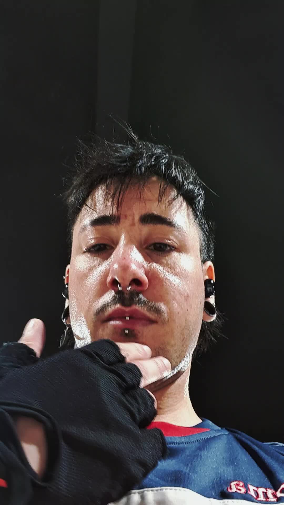 @𝐍𝐨𝐚𝐡