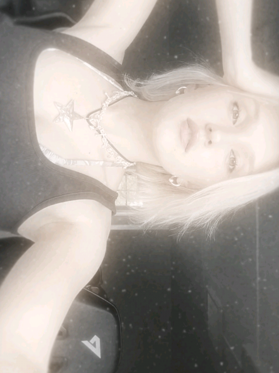@𝐍𝐈𝐊𝐀𝐀⋆˚𝜗𝜚˚⋆