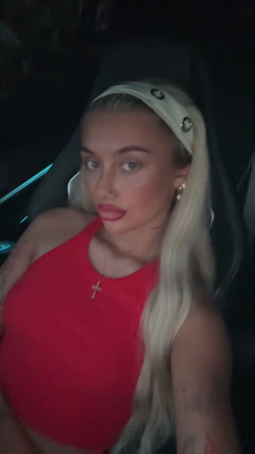 @ellienuttsxx