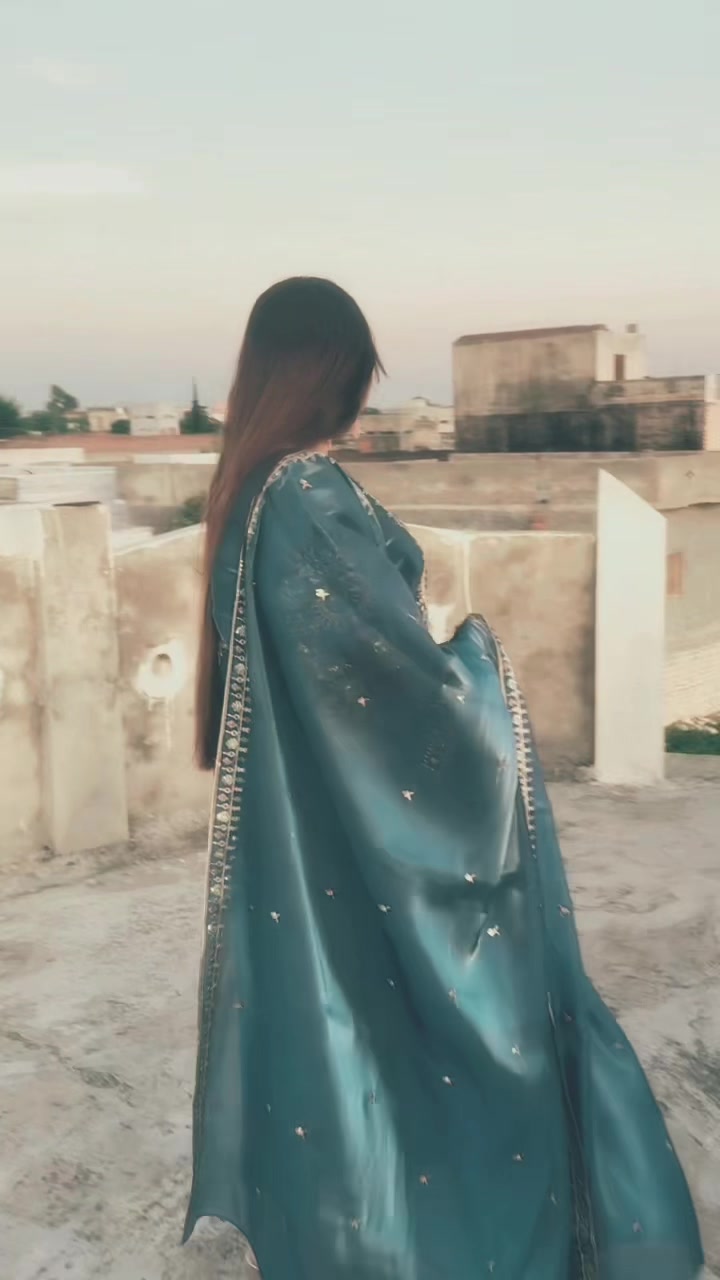 @𝑭𝒊𝒛𝒂 𝑸𝒖𝒓𝒆𝒔𝒉𝒊❤️