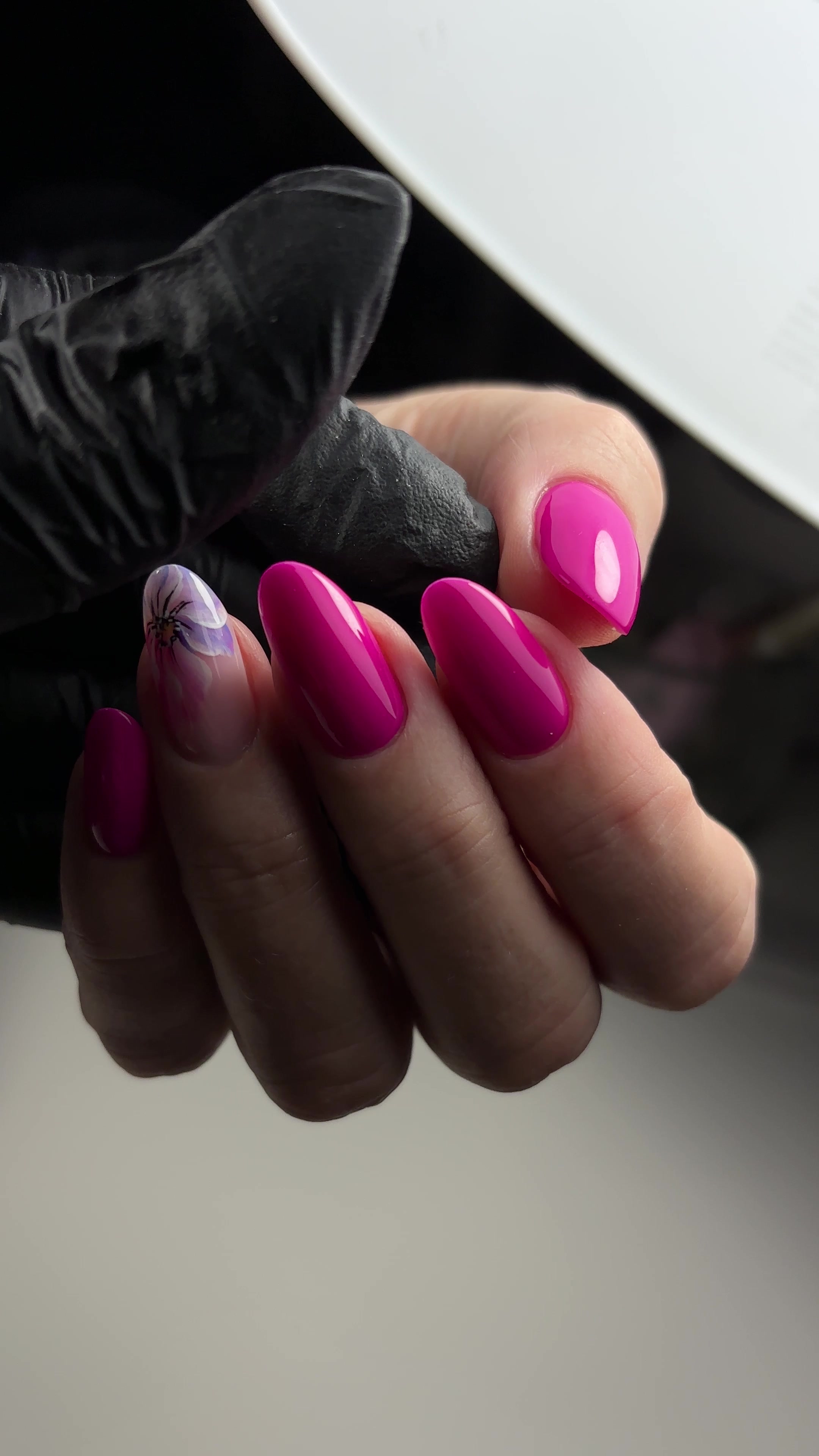 @ViolaViolett_NailArtist